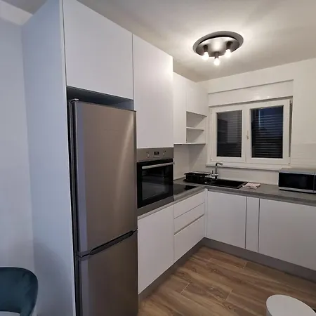 Luxury Marija * Τρογκίρ